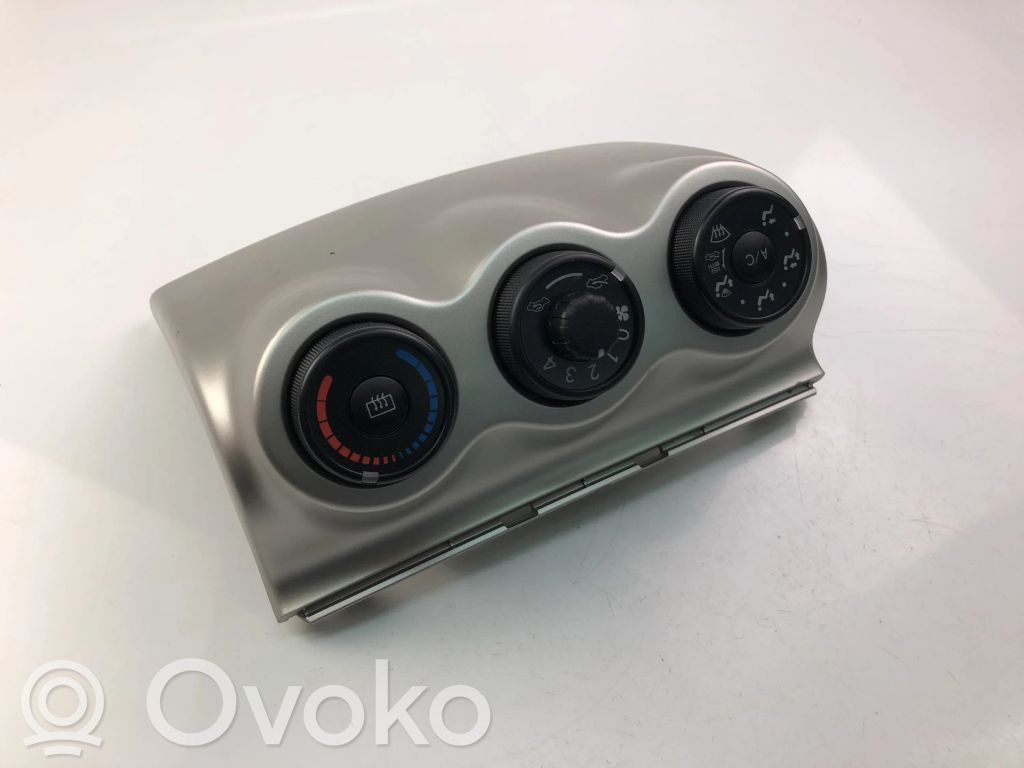 Toyota Auris 150 Comutator control ventilator interior 