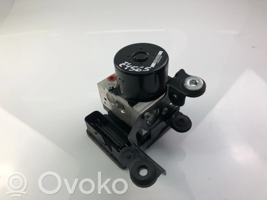 Volvo V70 ABS bloks 
