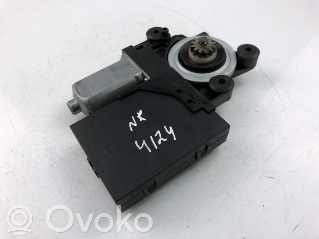 Volvo V50 Silniczek podnośnika szyby drzwi 