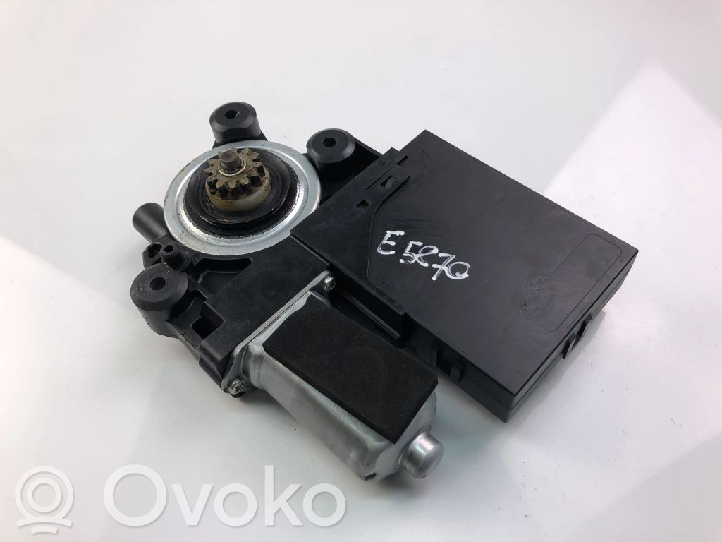 Volvo V50 Silniczek podnośnika szyby drzwi 