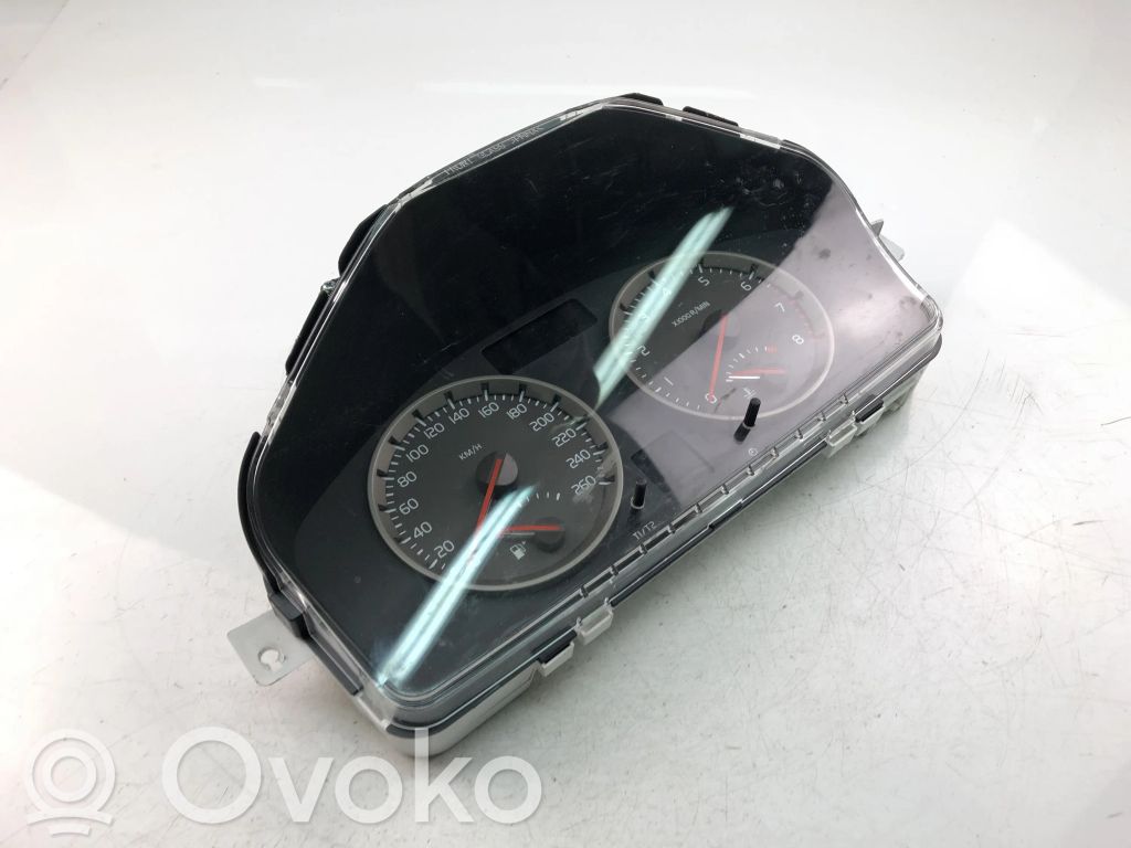 Volvo V50 Speedometer (instrument cluster) 
