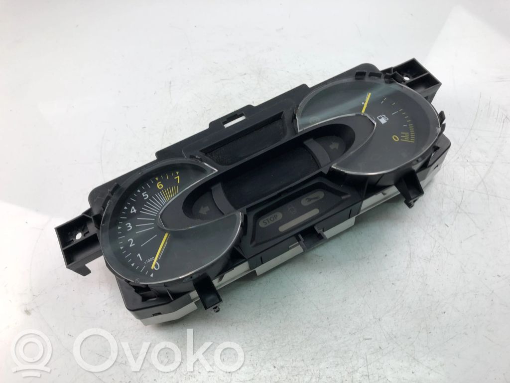 Renault Captur Geschwindigkeitsmesser Cockpit 