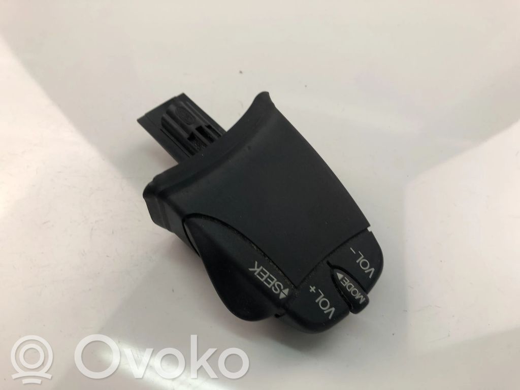 Ford Mondeo Mk III Boutons / interrupteurs volant 