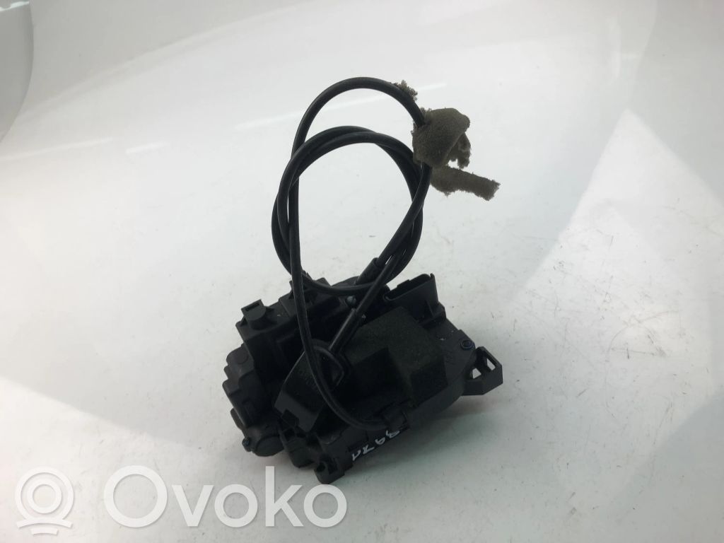 Renault Clio II Takaoven lukko 