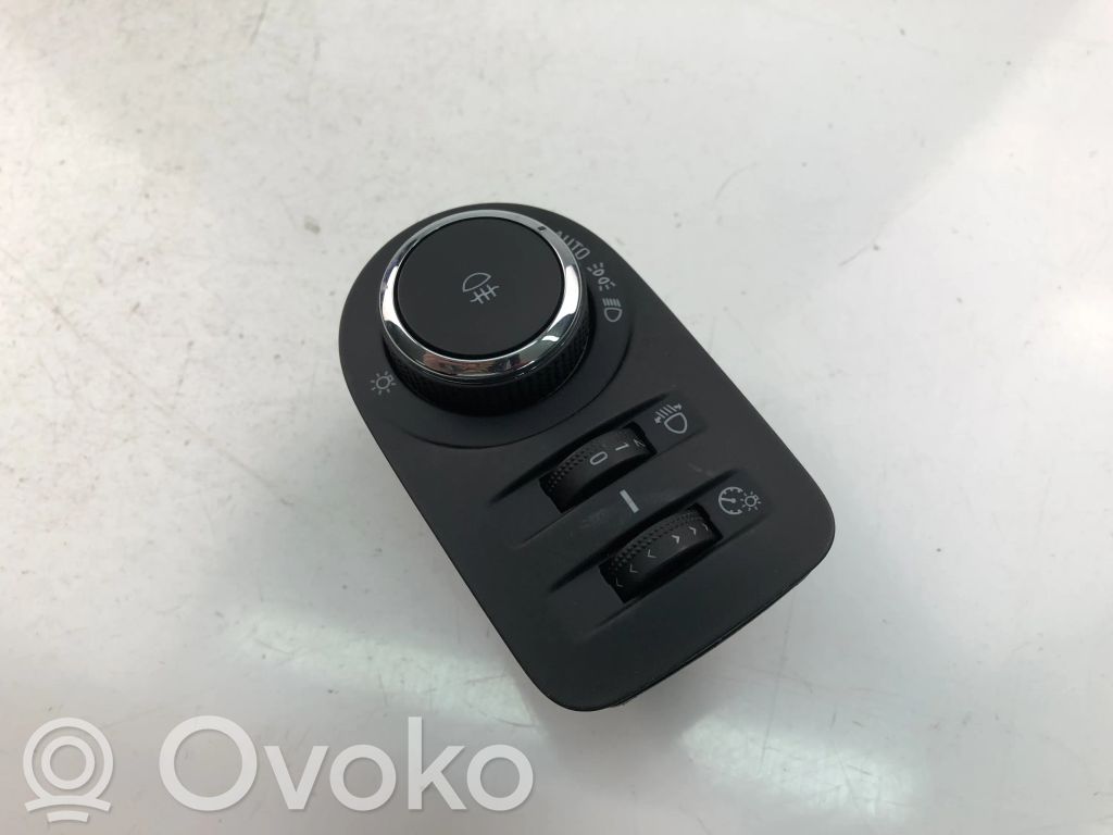 Opel Corsa D Light switch 