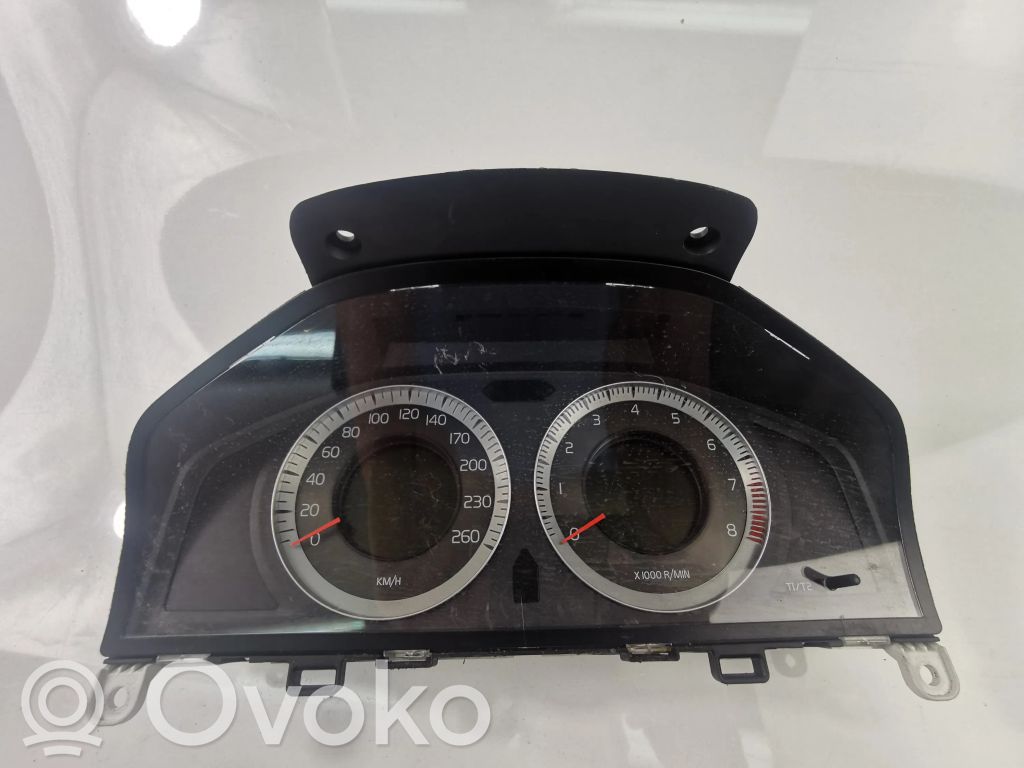 Volvo V70 Licznik / Prędkościomierz 