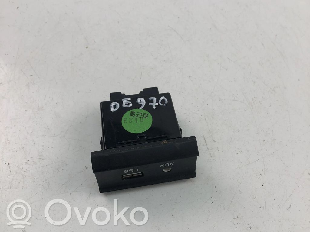 KIA Picanto USB control unit 