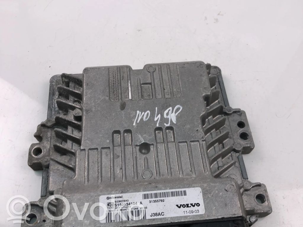 Volvo V50 Engine control unit/module ECU 