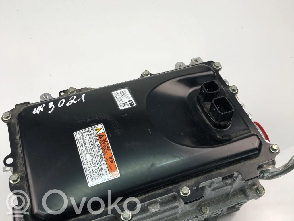 Inversor/convertidor de voltaje   G920047360