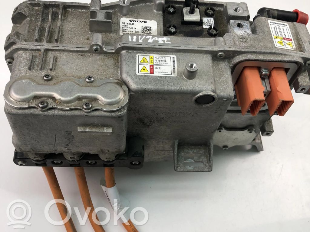 Volvo XC40 Falownik / Przetwornica napięcia 