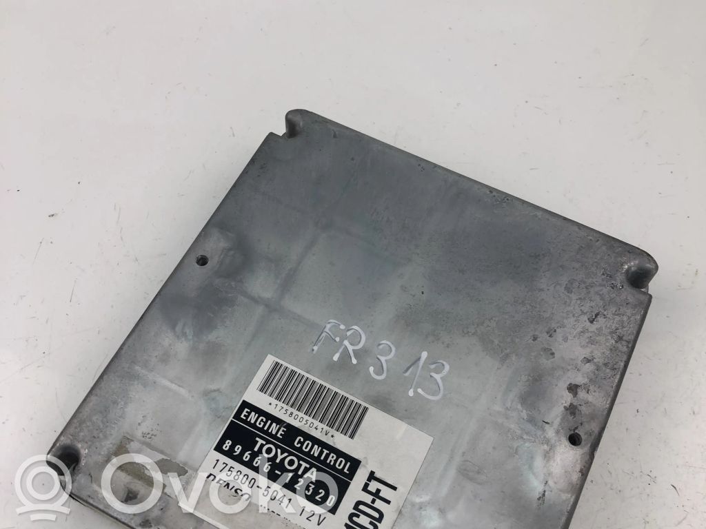 Toyota Corolla E120 E130 Galios (ECU) modulis 