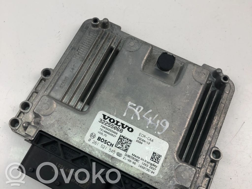 Volvo XC40 Engine control unit/module ECU 