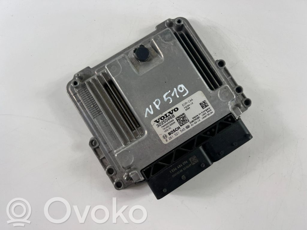 Volvo XC40 Engine control unit/module ECU 