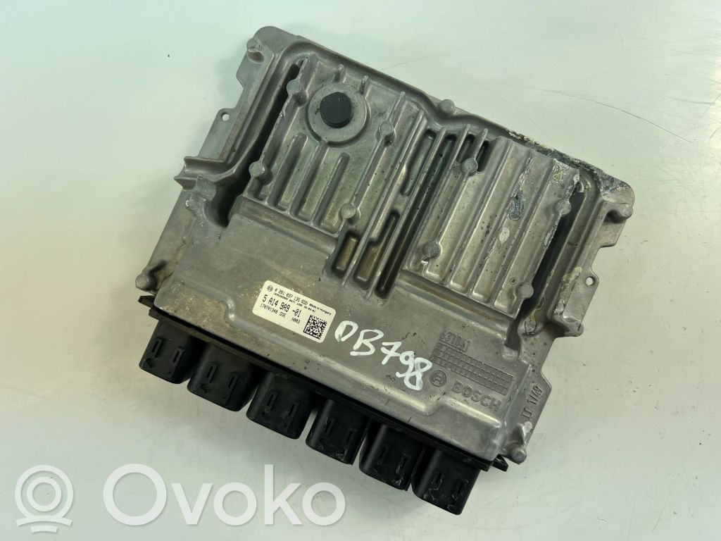BMW 1 F40 Engine control unit/module ECU 