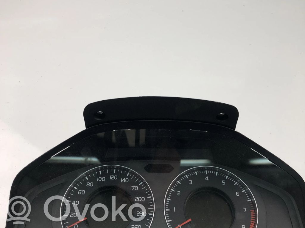 Volvo V70 Vitezometru (grup de instrumente) 