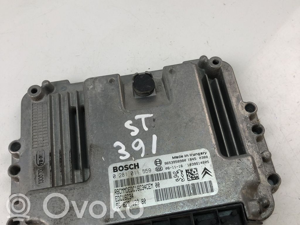 Peugeot 206 Engine control unit/module ECU 