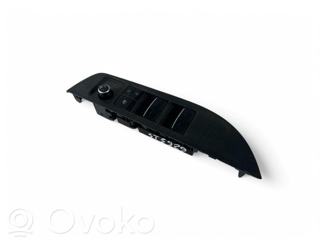 Toyota C-HR I Electric window control switch 