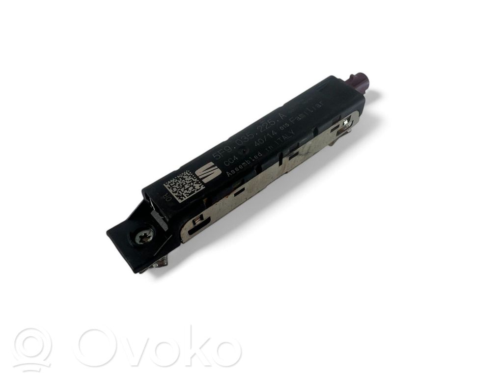 Seat Leon (5F) Antenos stiprintuvas 