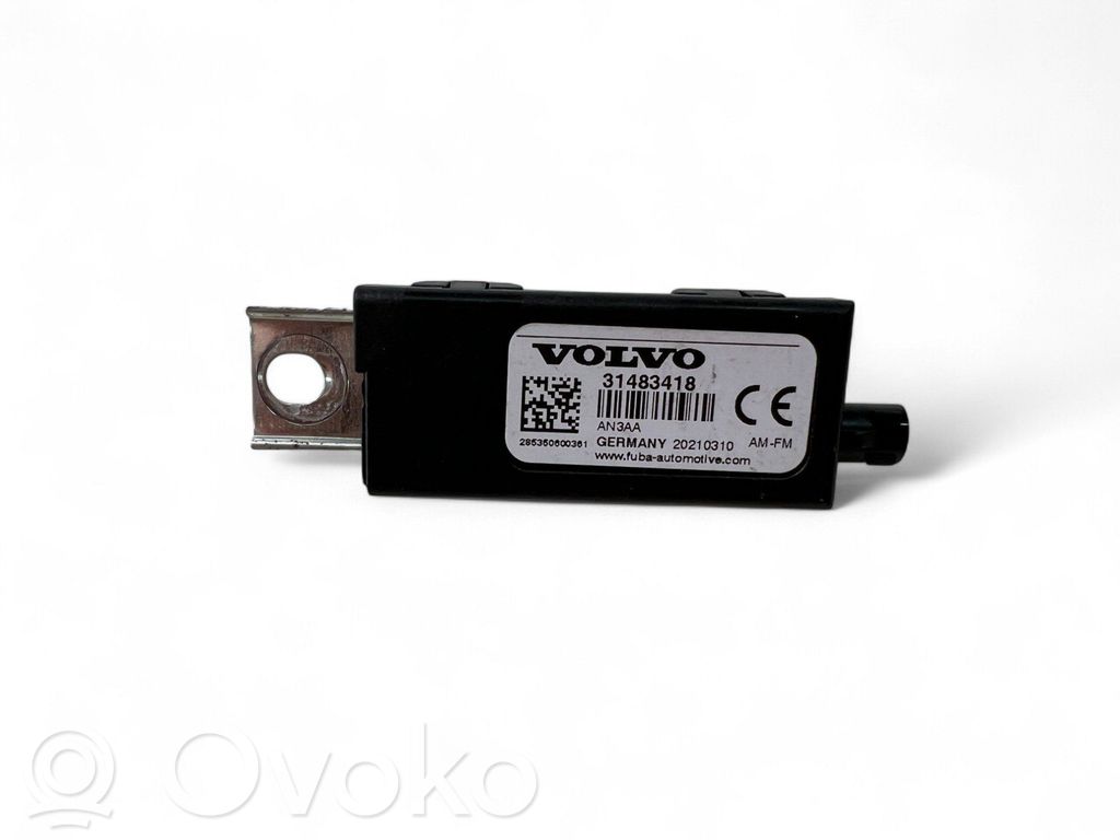 Volvo XC40 Antenos stiprintuvas 