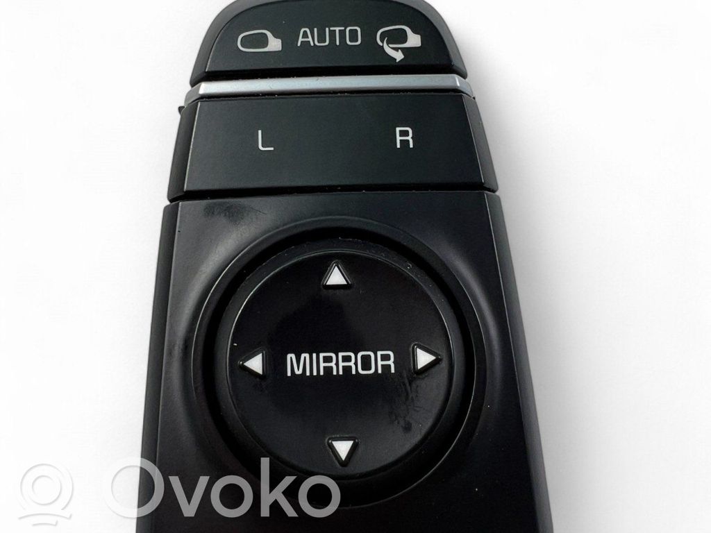 Wing mirror switch   299158099