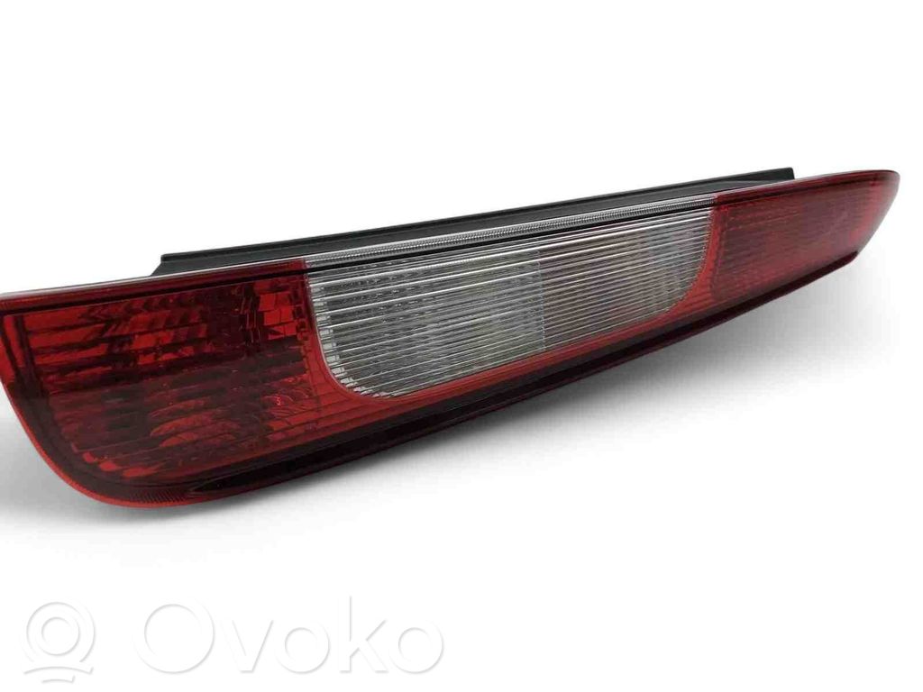 Ford C-MAX I Galinis žibintas kėbule 