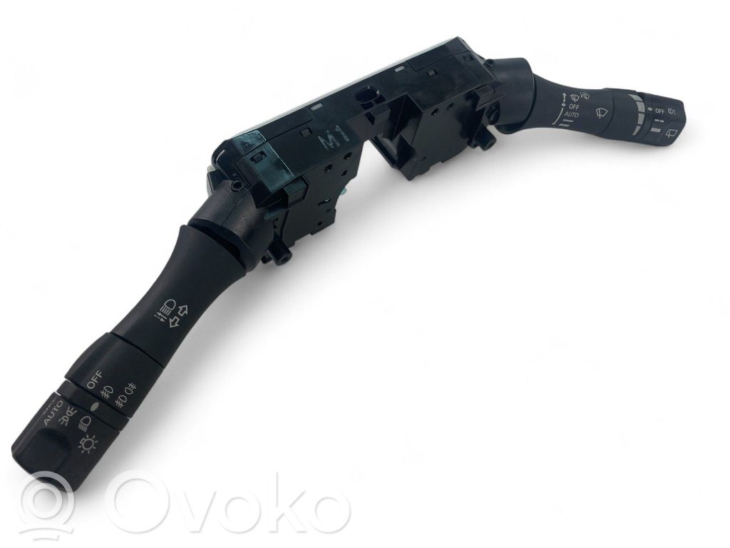 Nissan Juke I F15 Indicator stalk 