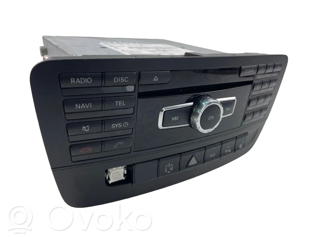 Mercedes-Benz A W176 Panel / Radioodtwarzacz CD/DVD/GPS 