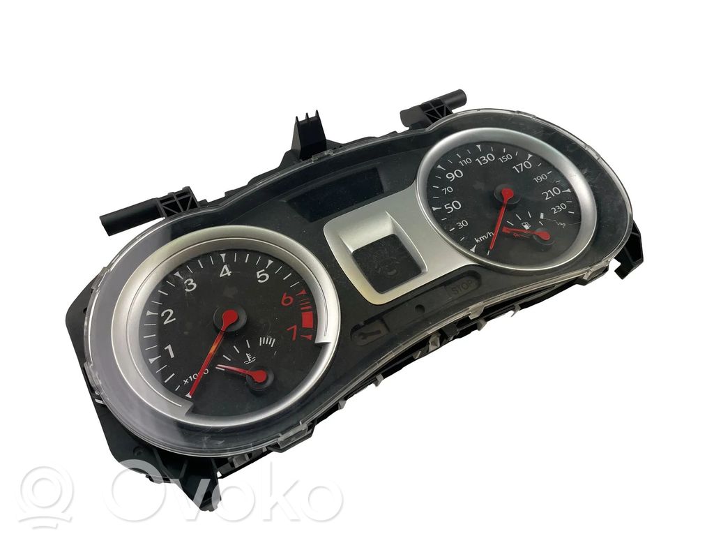 Renault Clio IV Speedometer (instrument cluster) 
