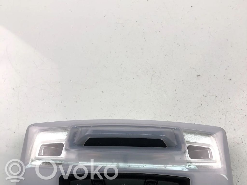 BMW 2 F45 Etuistuimen valo 