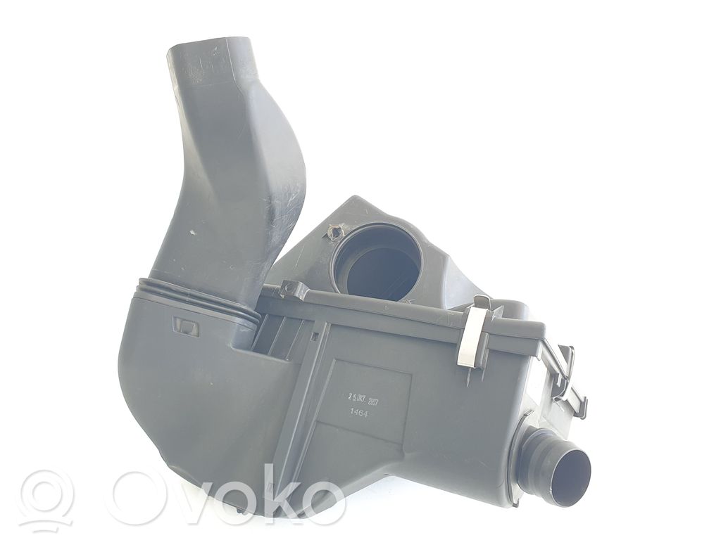 BMW 1 E81 E87 Air filter box 