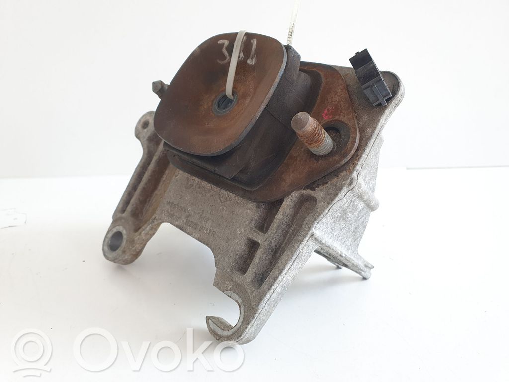 Engine mount bracket   112228181R,11220,4BB0A