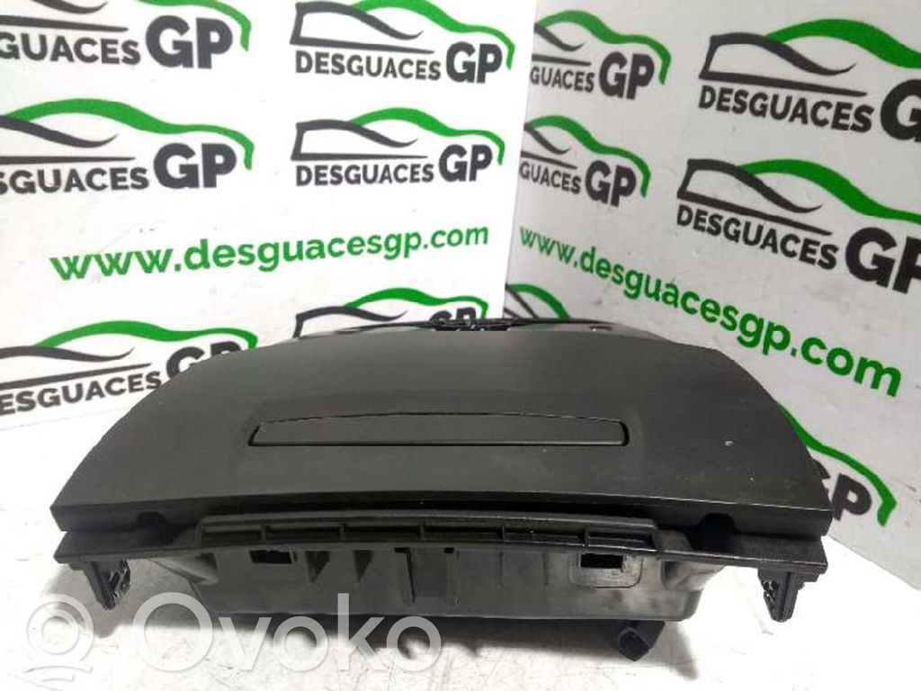 Guantera   ET76R04694