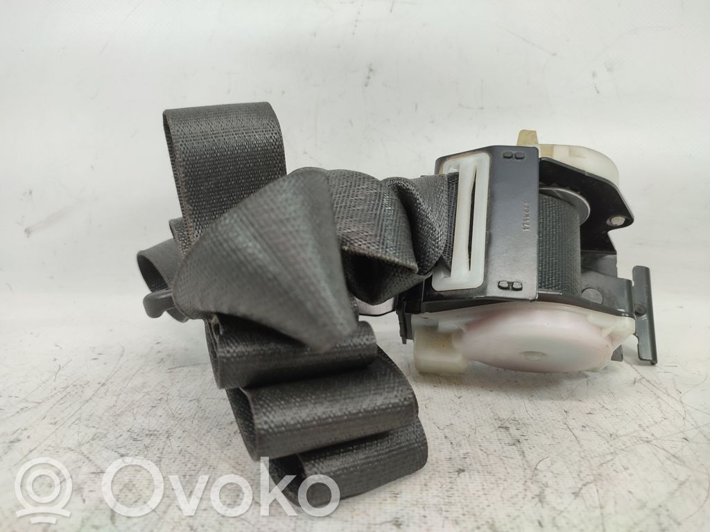 Opel Insignia A Cinturón trasero 