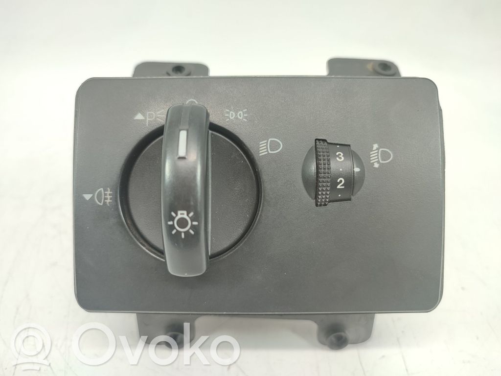Interruptor de control del panel de luces   9T16V048B88AD