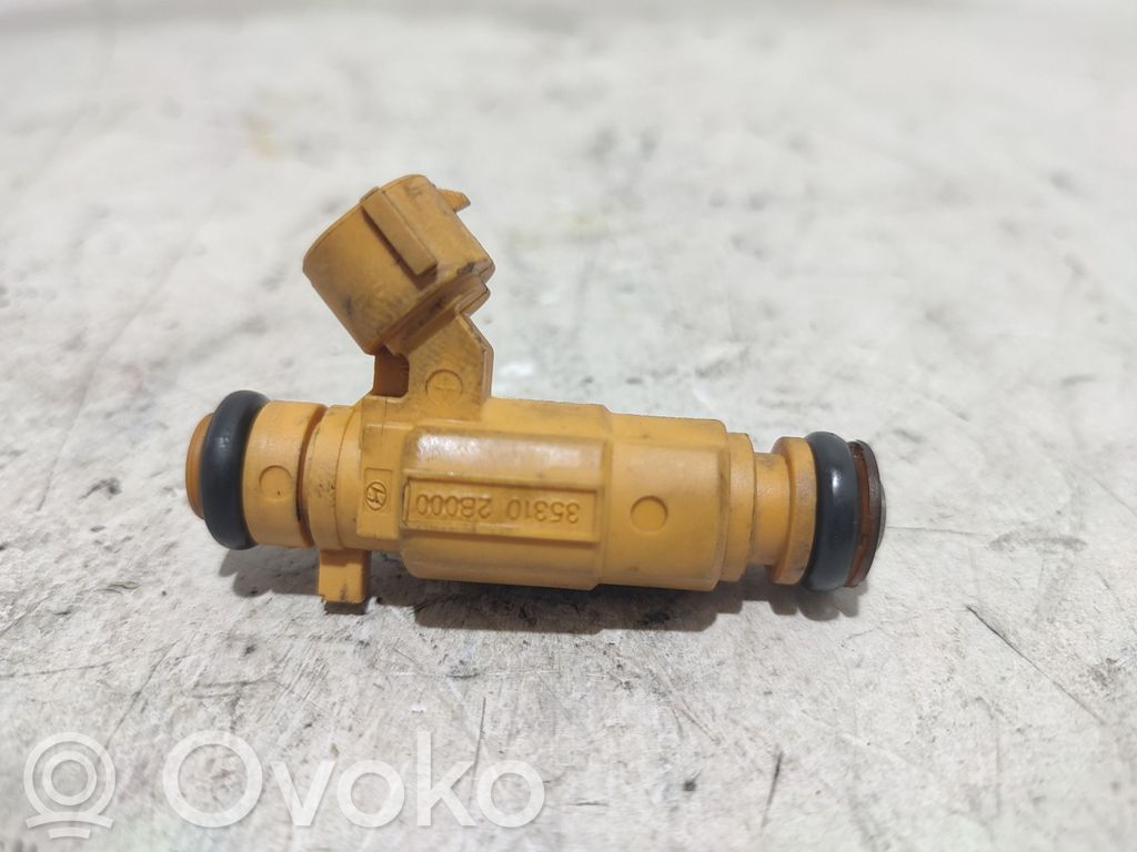 Hyundai i30 Inyector de combustible 