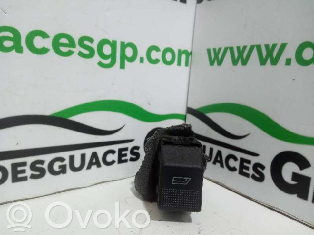 Interruptor del elevalunas eléctrico   4D0959855