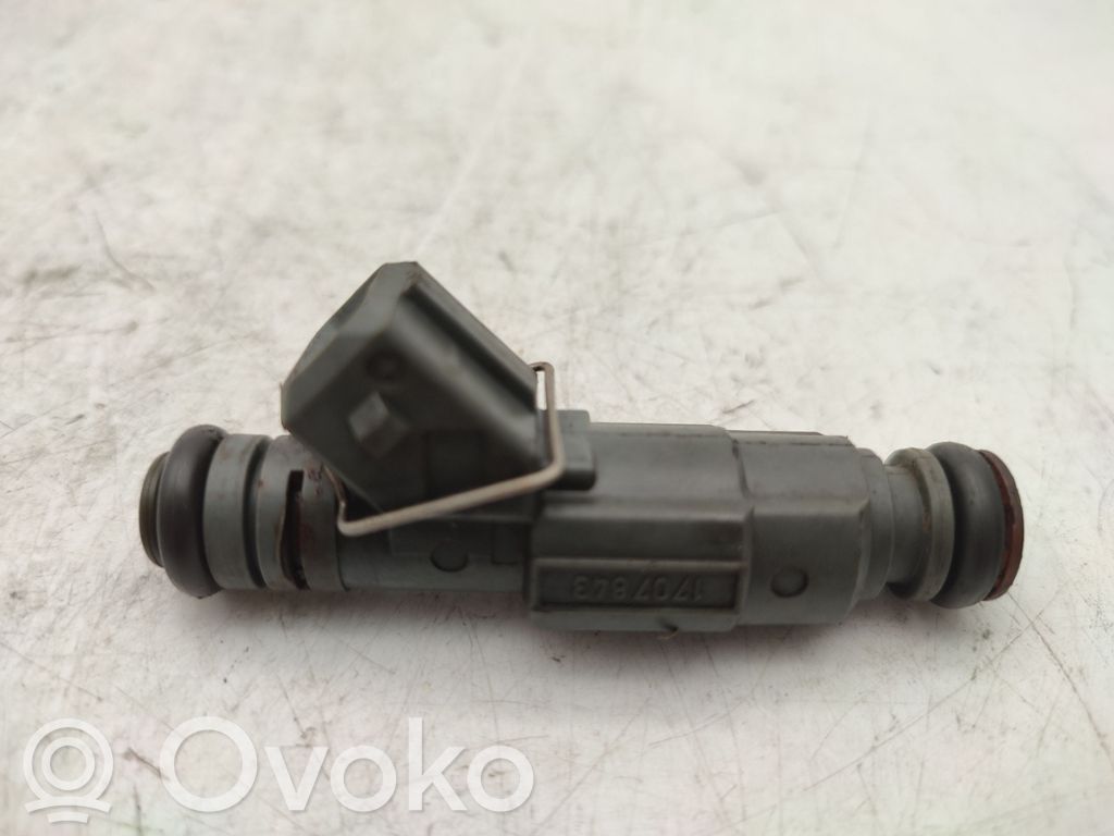 Inyector de combustible   0280155823