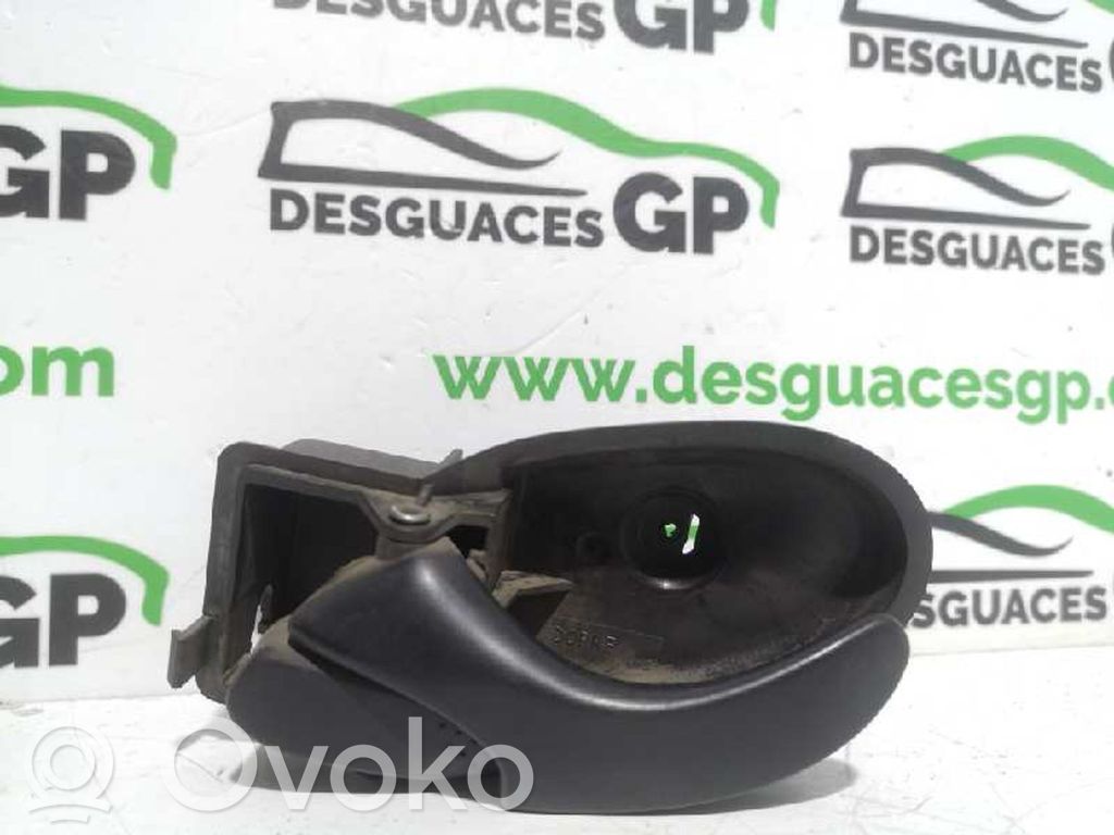 Manecilla interna puerta delantera   YC15V22601A