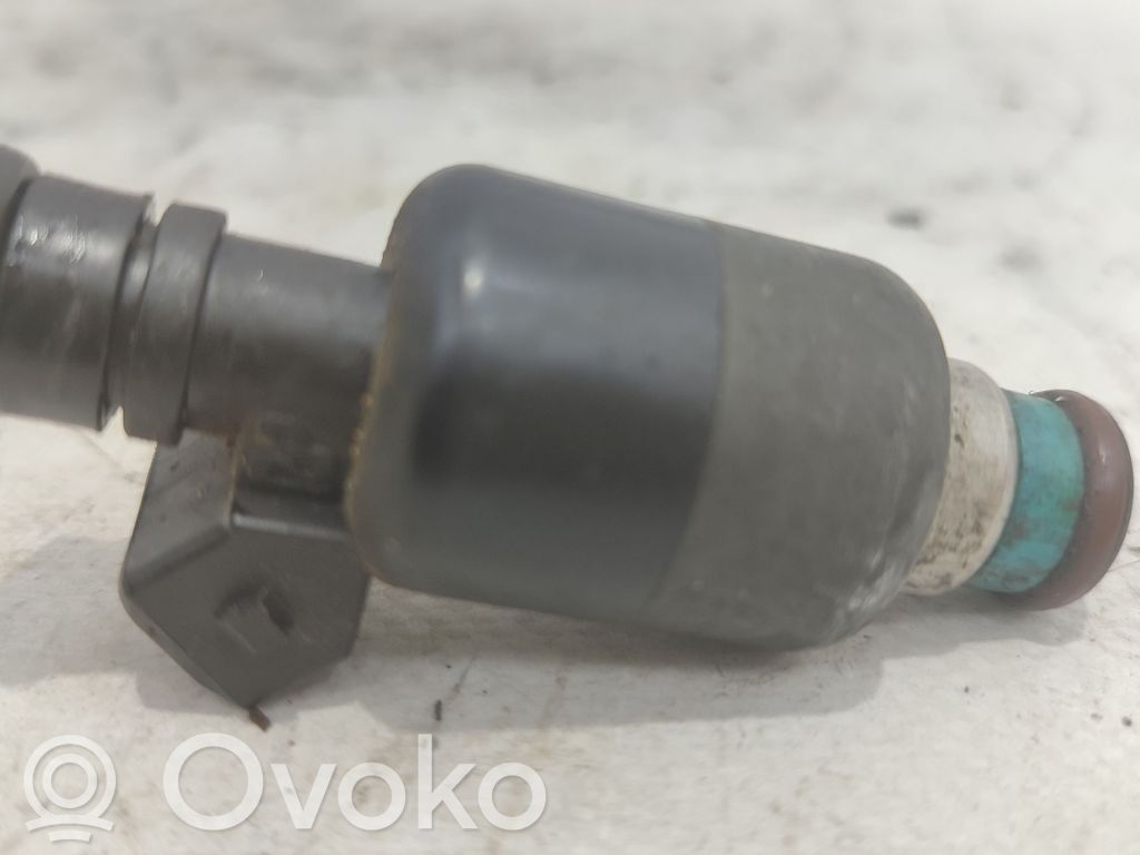 Inyector de combustible   17121646