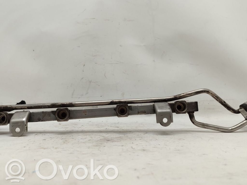 Rampa inyectora   06A133317B