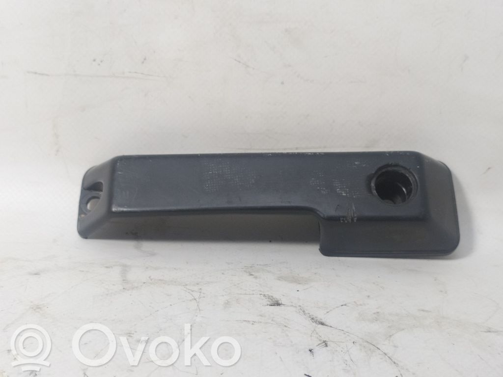 Manecilla externa puerta trasera   82592