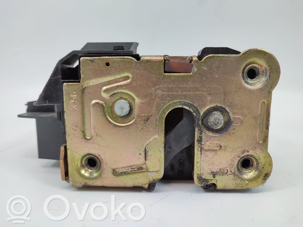 Etuoven lukko   2995