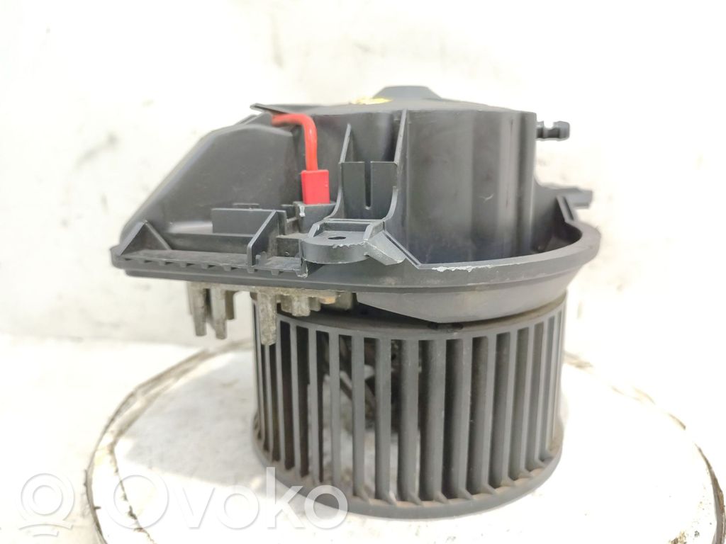 Mazā radiatora ventilators