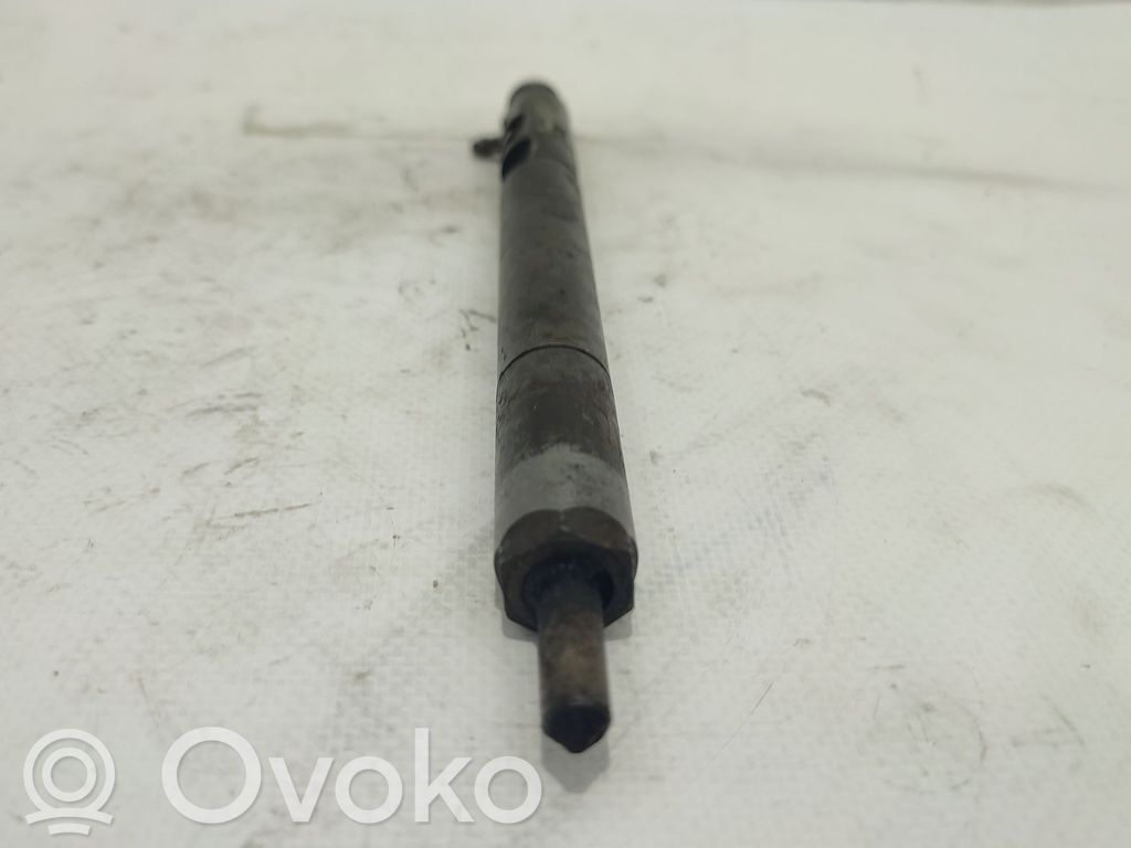 Inyector de combustible   A6650170321