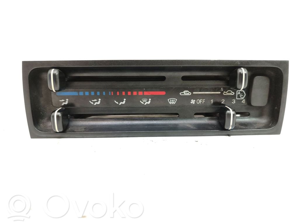 Mazda 323 Ilmastoinnin ohjainlaite/moduuli 