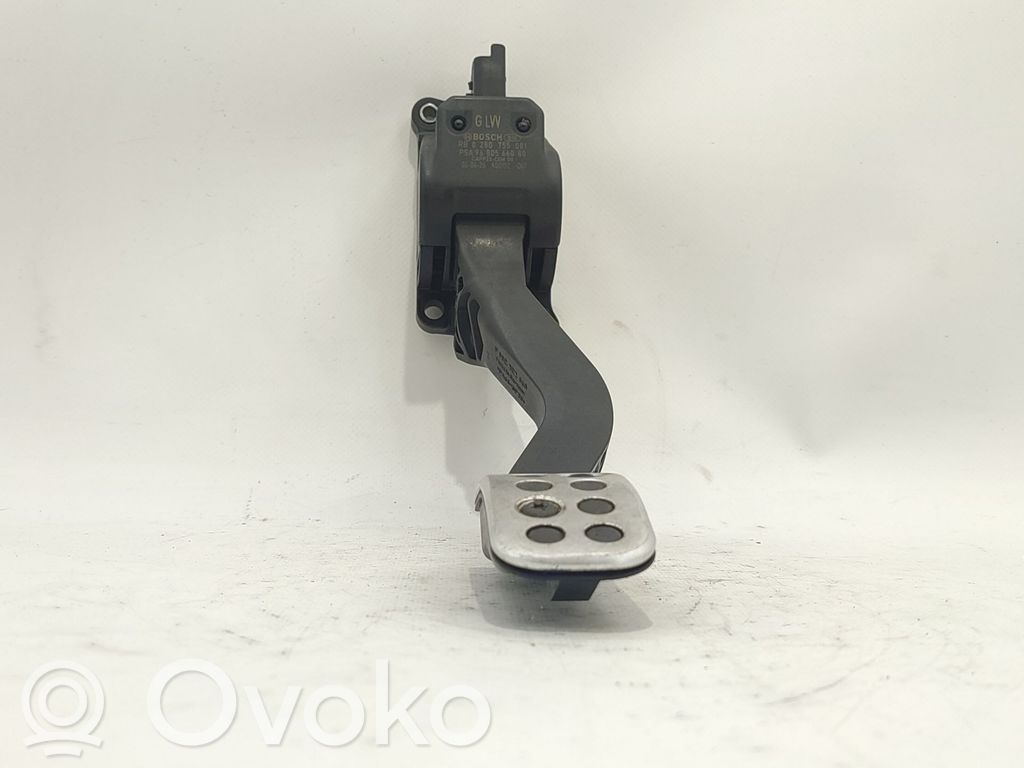 Acceleration sensor   1601P3