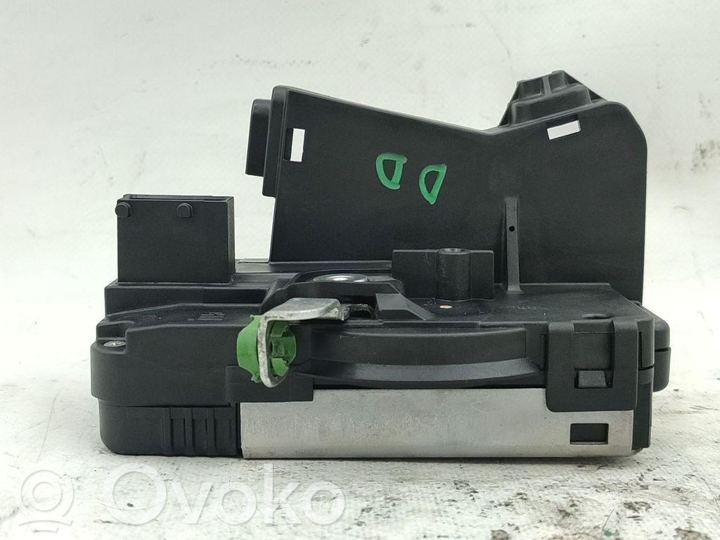 Opel Astra G Zamek drzwi przednich 
