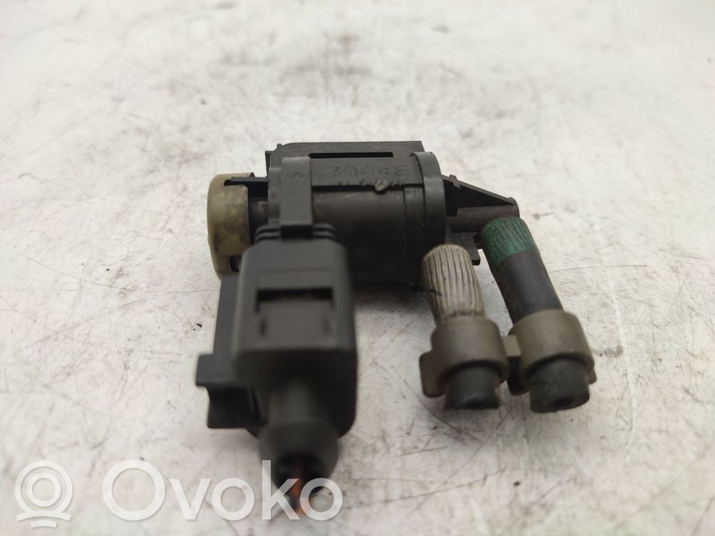 Audi A6 S6 C6 4F Pompa dell’aria secondaria 