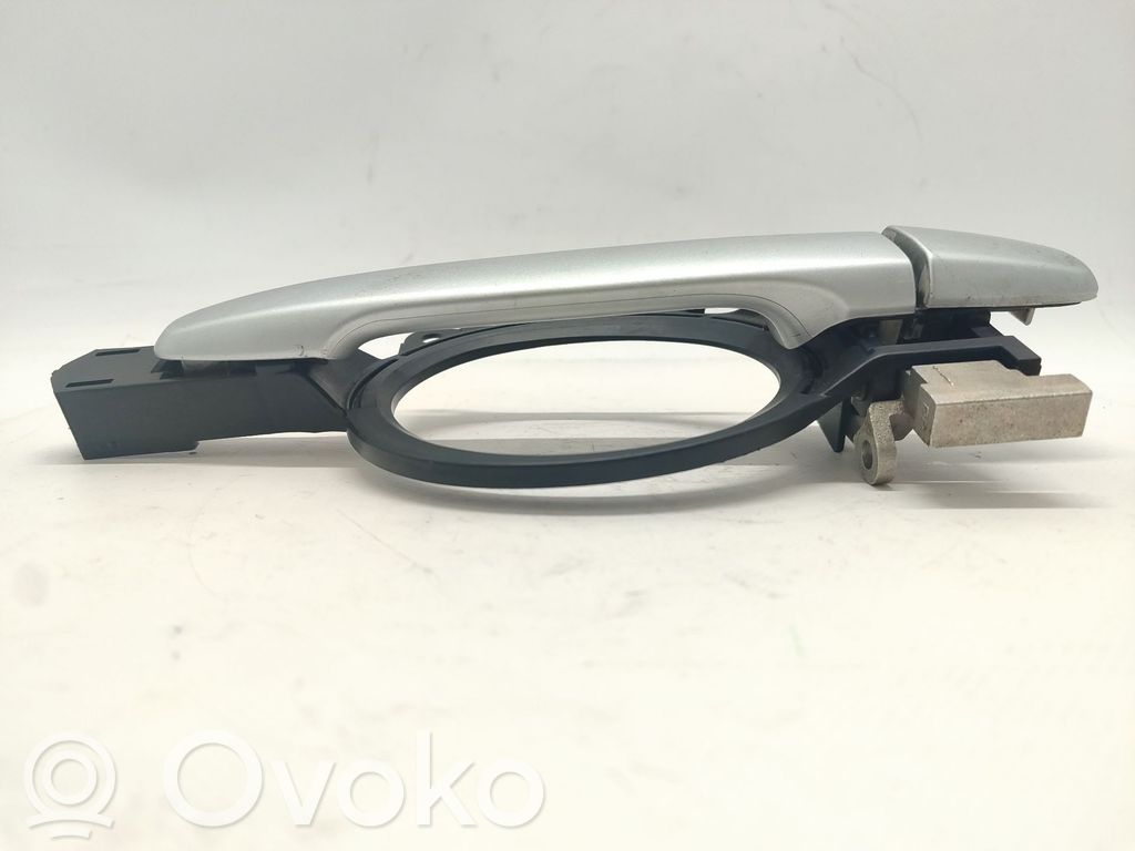 Manecilla externa puerta trasera   5716A086