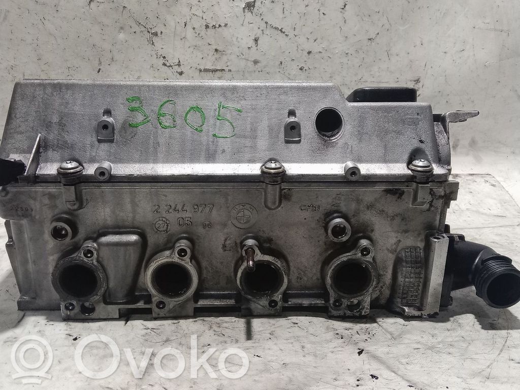 BMW 3 E36 Engine head 
